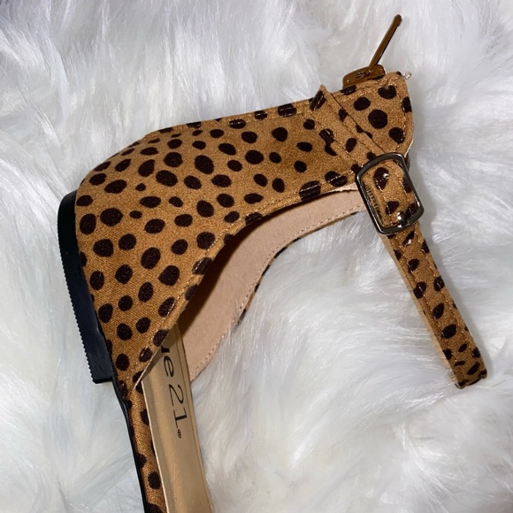 NWOT Rue21 Cheetah Print Ankle Strap D’Orsay Flats - Picture 3 of 4